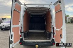 Renault Trucks Master
                                          135