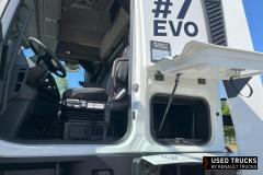 Renault Trucks T High
                                          520
