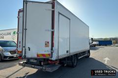Renault Trucks D
                                          250